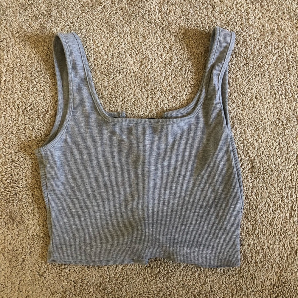Cropped Button Front Tank Top - Picture 7 of 8